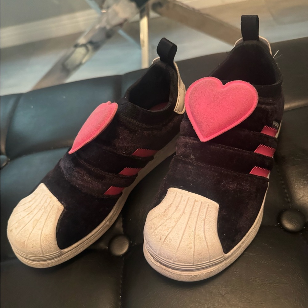 adidas Kids Black Sneakers with Pink Heart